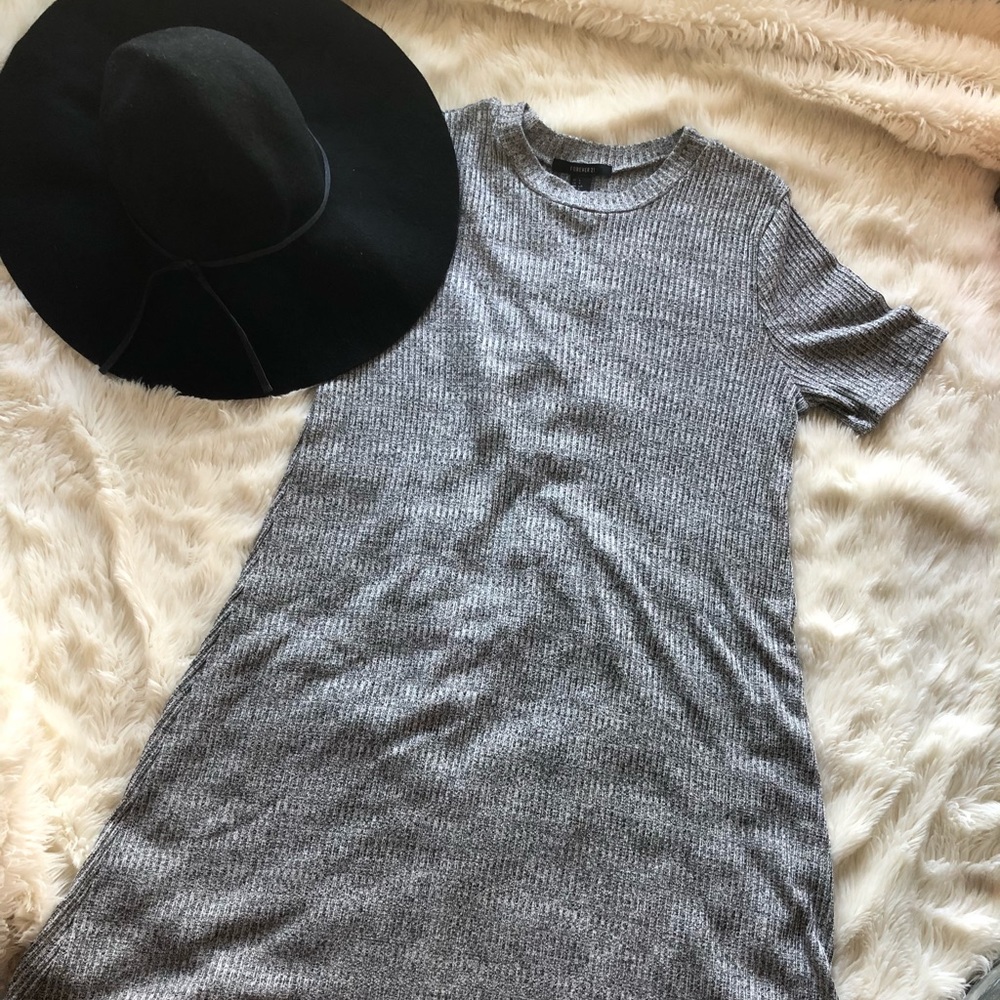 FOREVER 21 Grey Dress